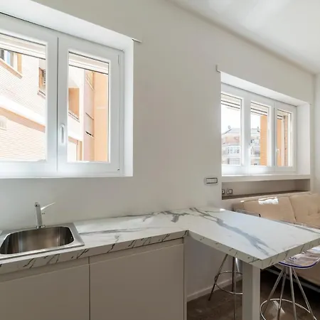 Guesthost - Vatican Museums Cosy Flat Διαμέρισμα *